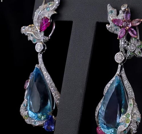 向太晒珠宝首饰引热议 戒指耳环超乎想象，网友戏称“假的都不敢买这么大”